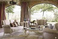 “為藝術，為工作，為美而追求?！薄嗄陙?，這是鼓勵天一美家意大利進口家