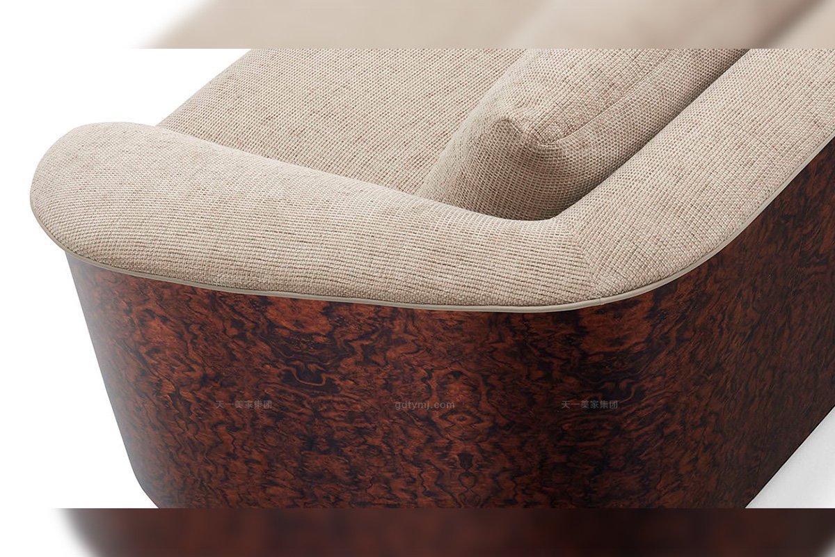 名貴意大利奢華豪宅家具品牌高彈海棉布藝軟包三人位沙發細節