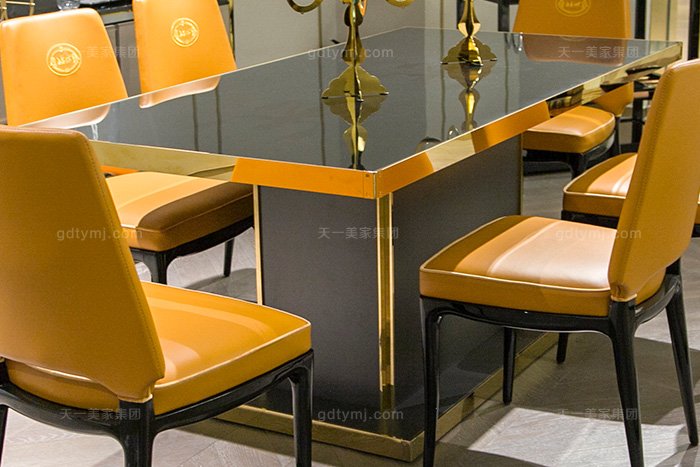 高端奢華豪宅家具輕奢后現代餐廳家具時尚金屬餐桌椅組合餐桌