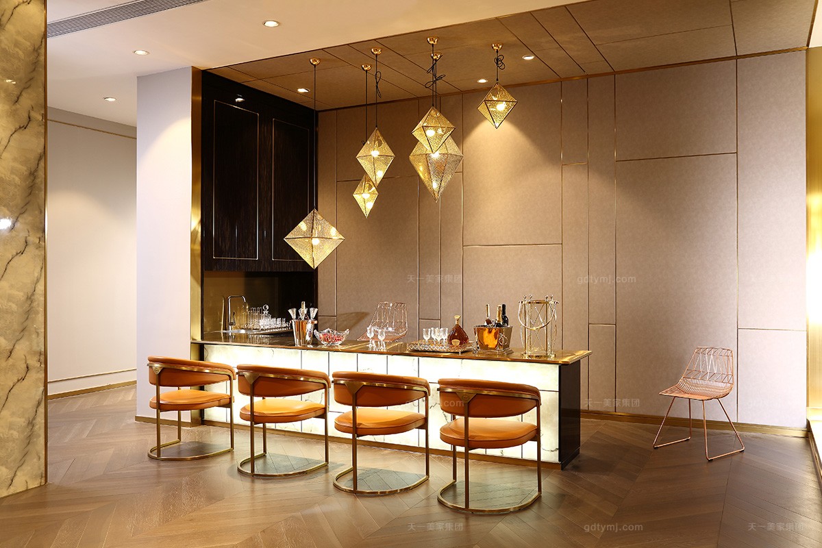 輕奢后現代愛馬仕橙真皮五金吧椅