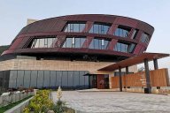 煙臺逃牛嶺酒莊高檔現代簡約時尚風格家具項目工程案例欣賞！