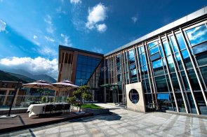 天一美家 | 蘭州冶力關阿瑪周措大酒店項目現代簡約套房家具案例擺場實拍！